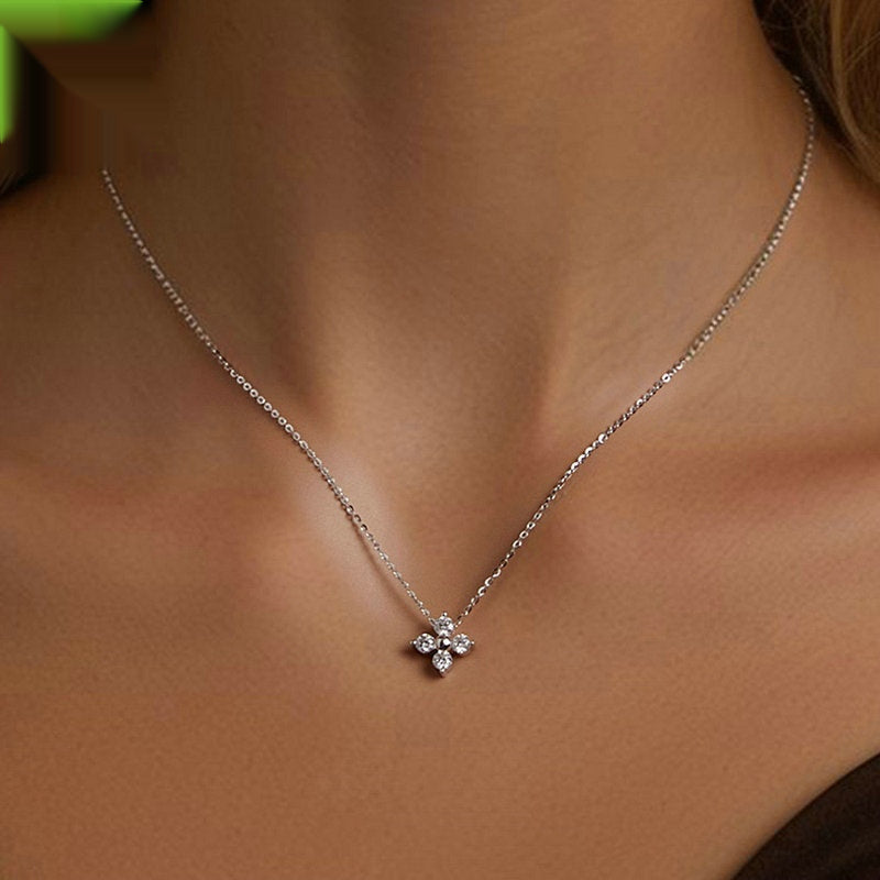 Classic Light Luxury Lucky Clavicle Necklace For Women
