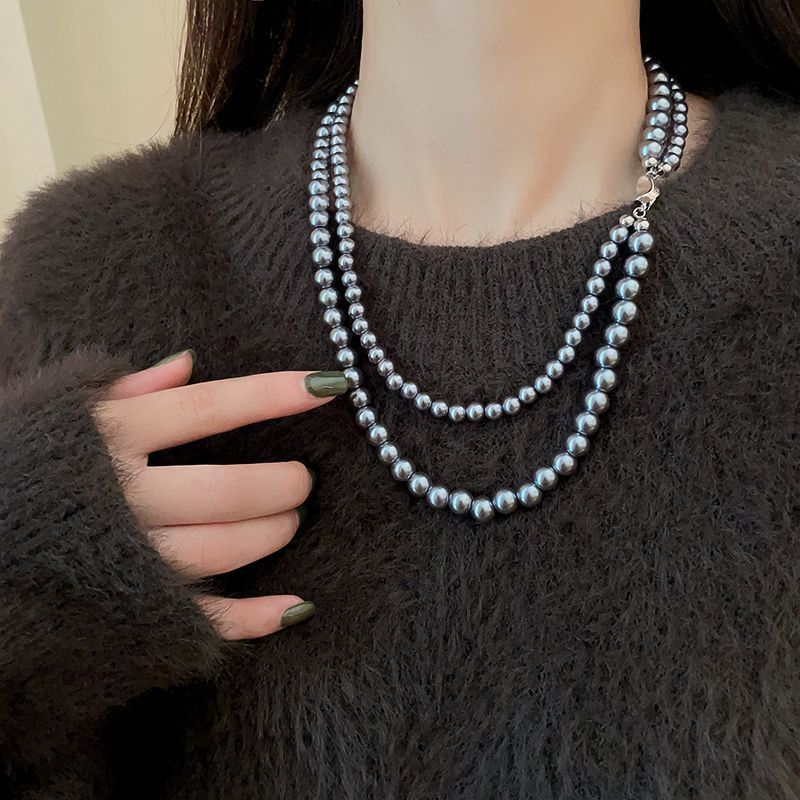 Irregular Long Pearl Necklace Niche