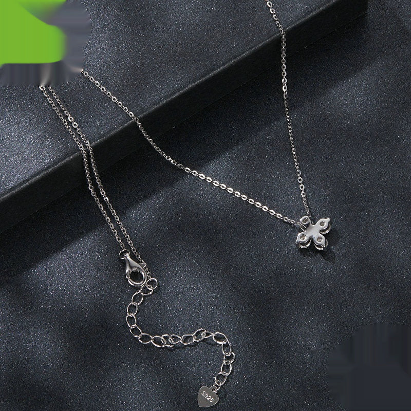 Classic  Light Luxury Lucky Clavicle Necklace For Women