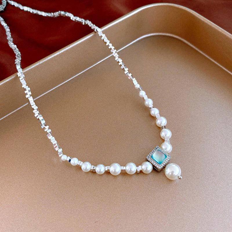 Irregular Long Pearl Necklace Niche