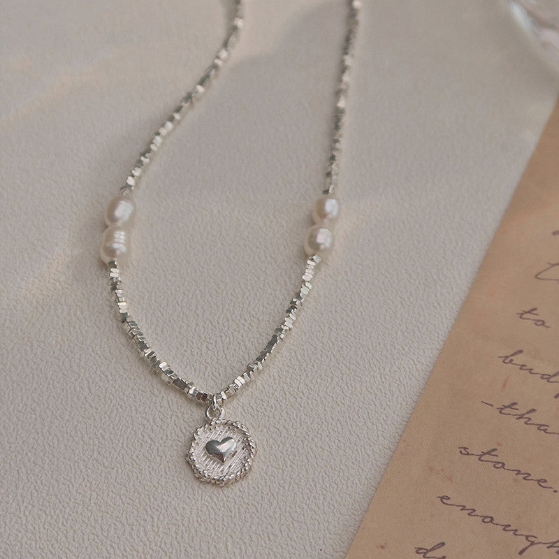 Woman Love Pearl Necklace