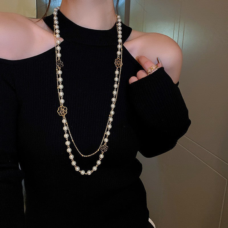 Irregular Long Pearl Necklace Niche